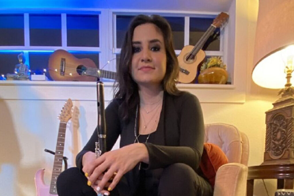 La flautista tachirense, Eva Moreno, sigue brillando en Estados Unidos y recientemente lanzó su video “Tico tico no fubá”.